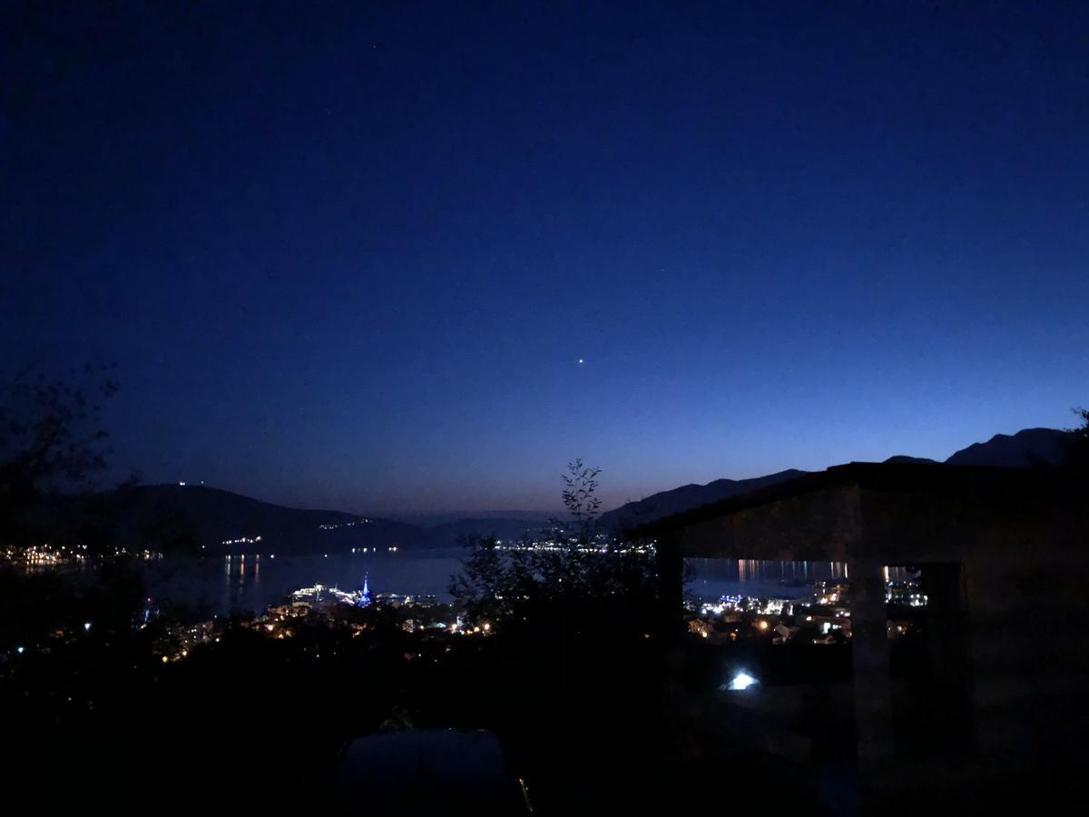 Holiday Home Nives Τίβατ Εξωτερικό φωτογραφία