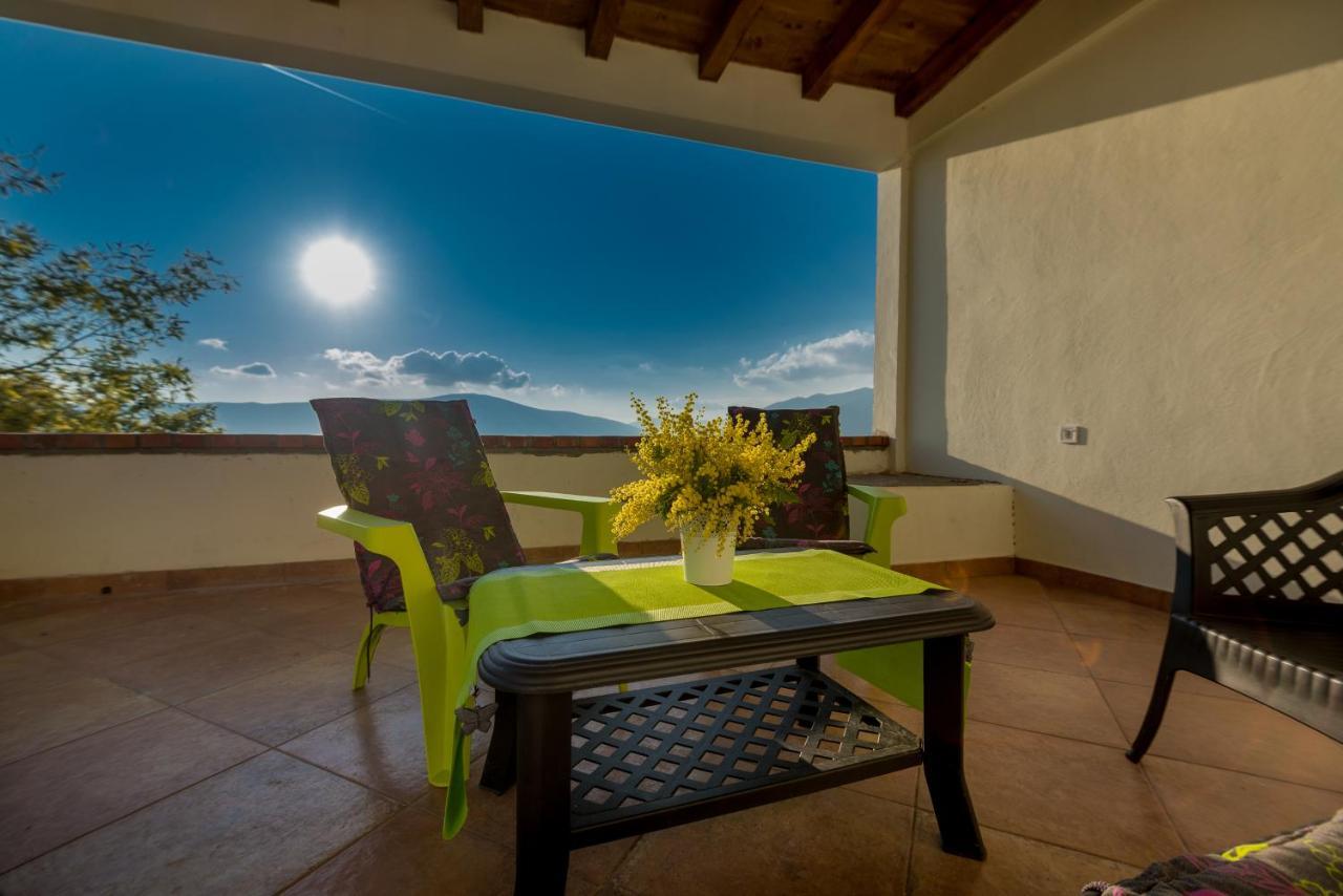 Holiday Home Nives Τίβατ Εξωτερικό φωτογραφία