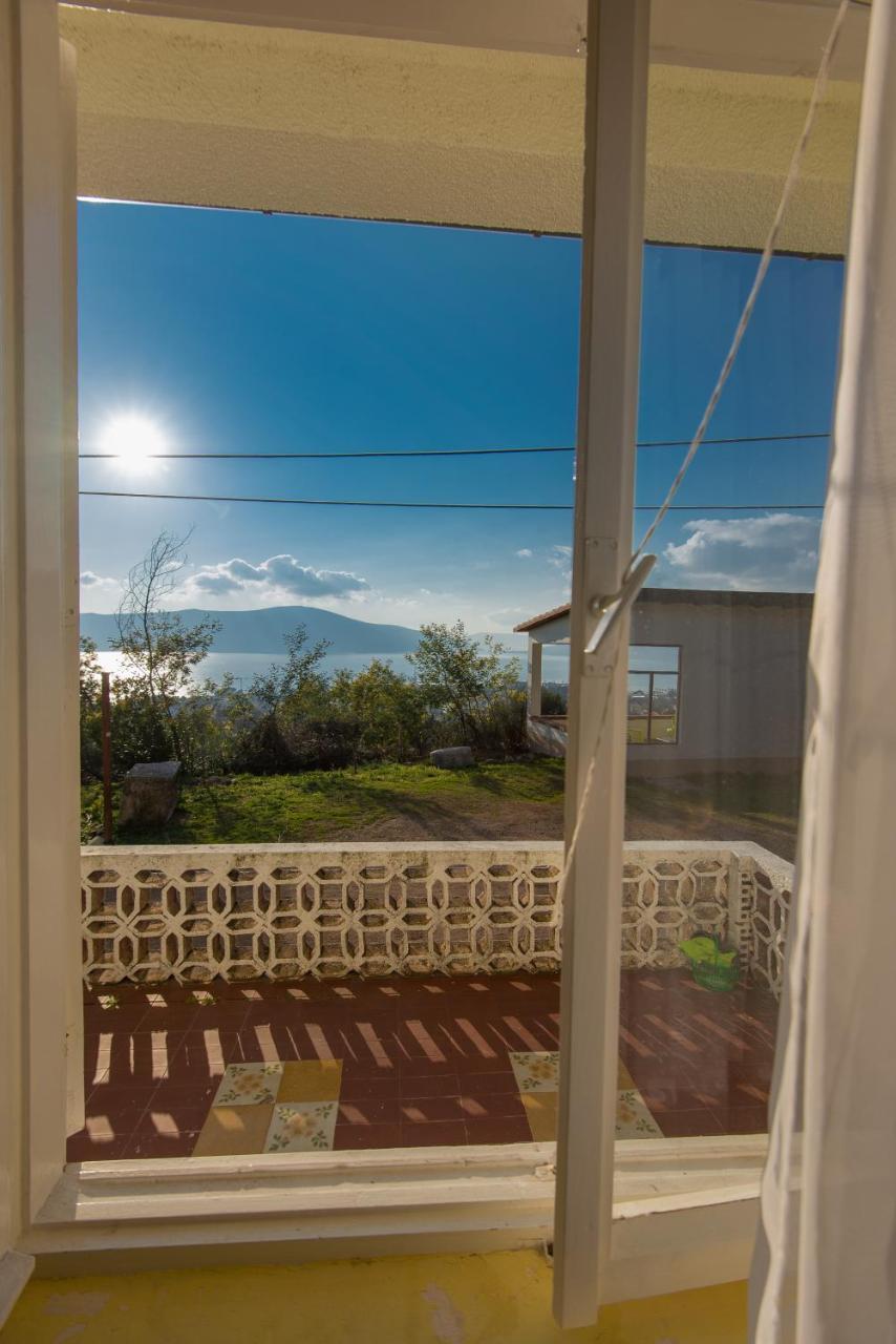 Holiday Home Nives Τίβατ Εξωτερικό φωτογραφία