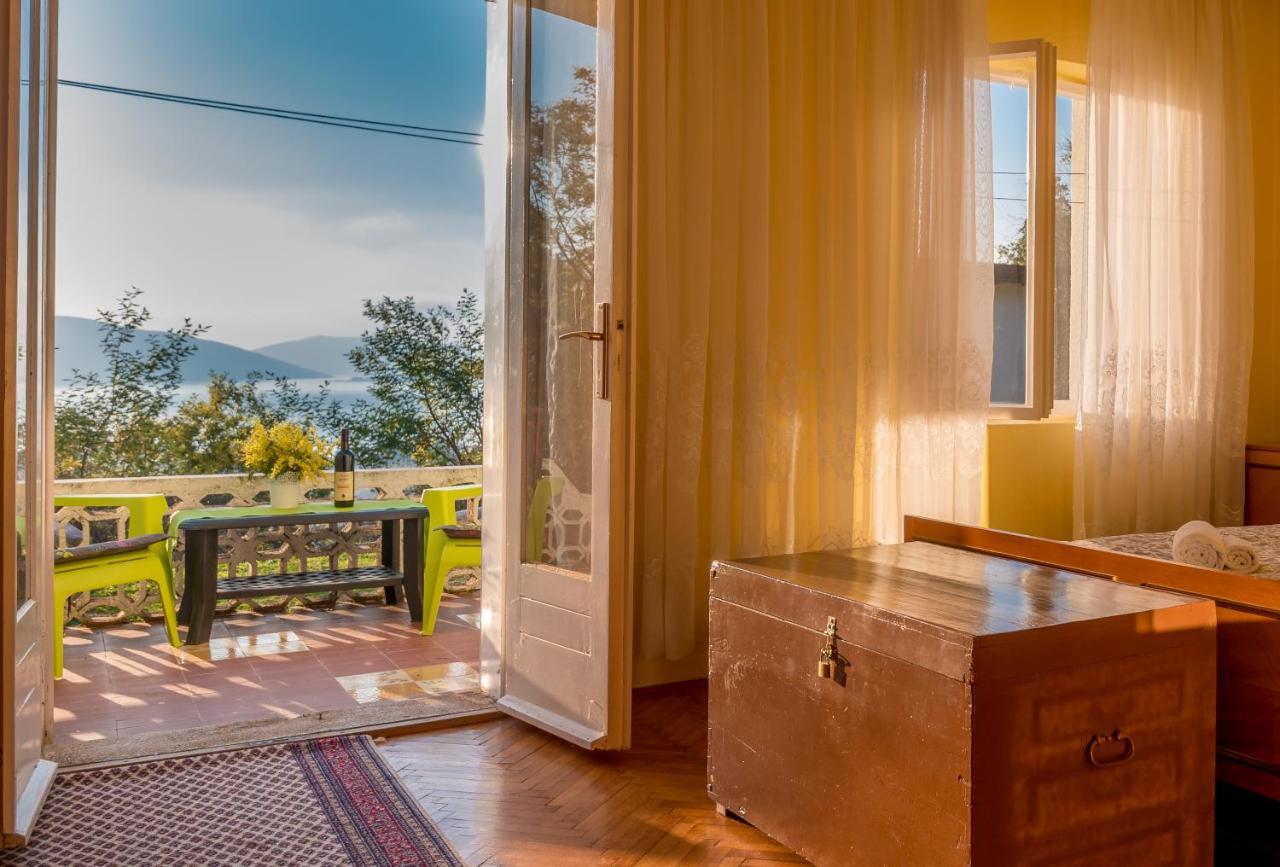Holiday Home Nives Τίβατ Εξωτερικό φωτογραφία