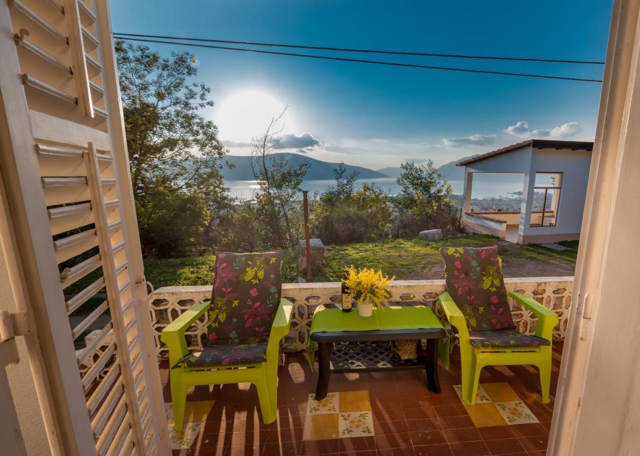Holiday Home Nives Τίβατ Εξωτερικό φωτογραφία