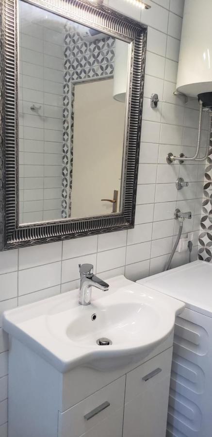Holiday Home Nives Τίβατ Εξωτερικό φωτογραφία